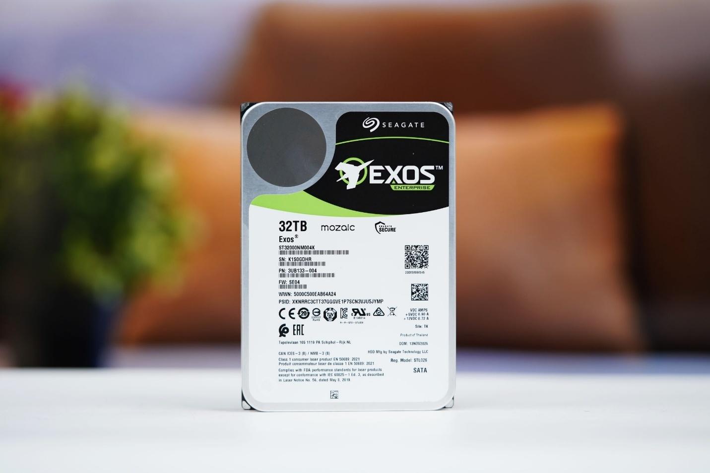 Seagate Exos là gì? Vai trò của ổ cứng doanh nghiệp trong kỷ nguyên AI